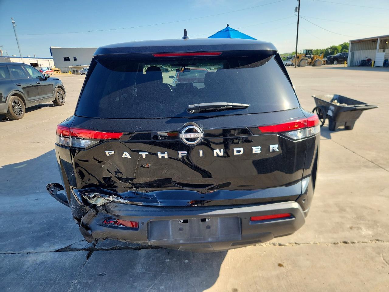 2022 Nissan Pathfinder S - Фото 6