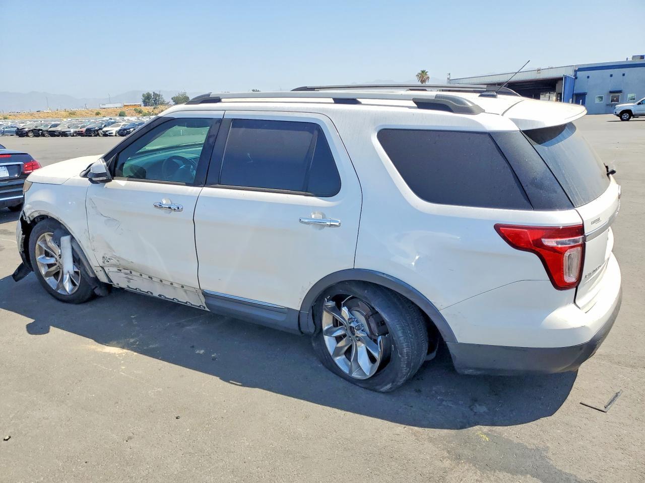 2013 Ford Explorer Limited - Image 2