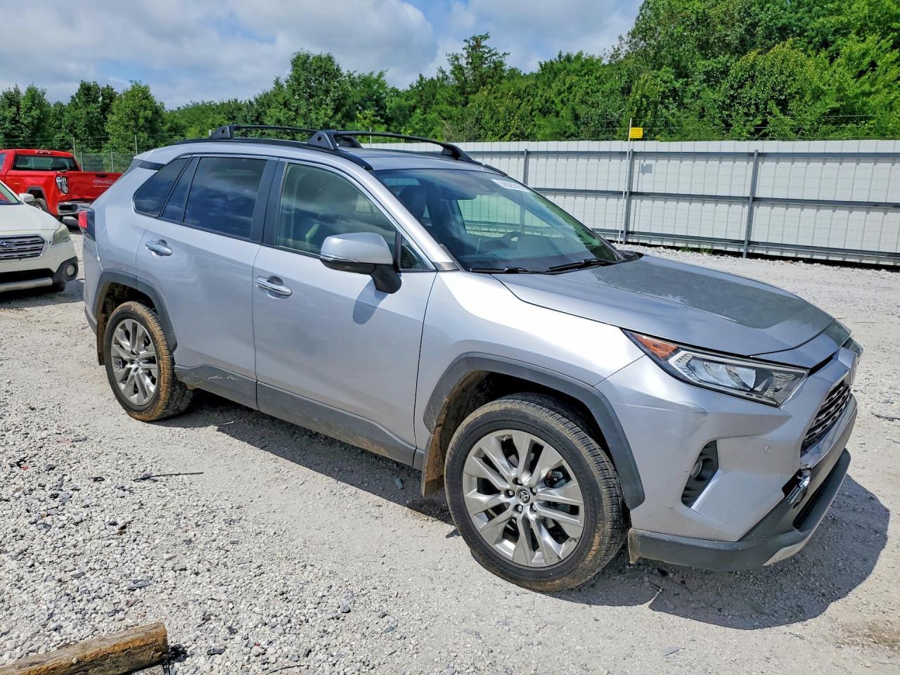 2019 Toyota Rav4 Limited - Фото 4