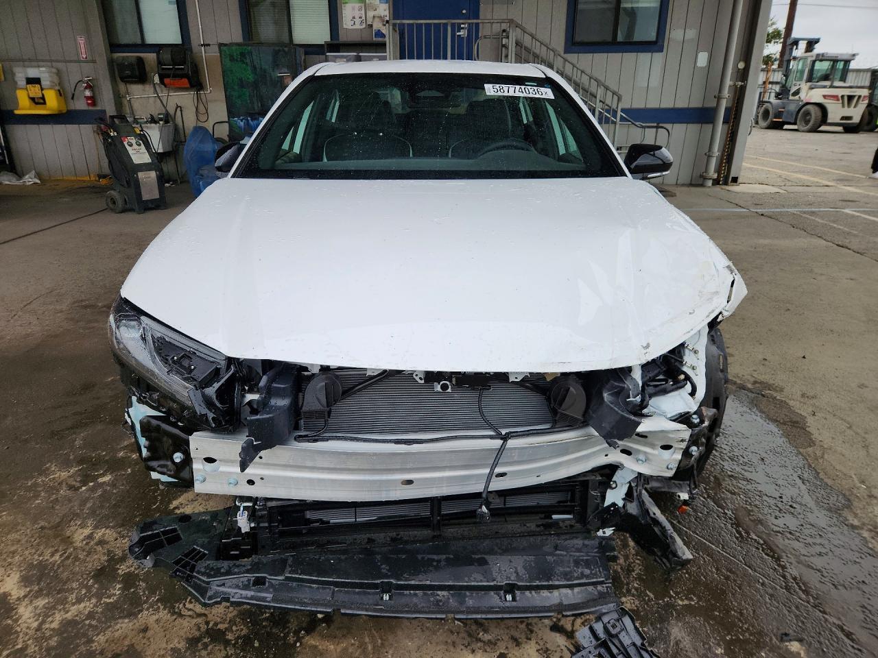 2026 Toyota Camry Nightshade - Фото 5