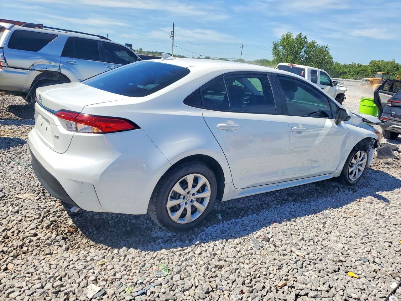 2026 Toyota Corolla Le - Image 3