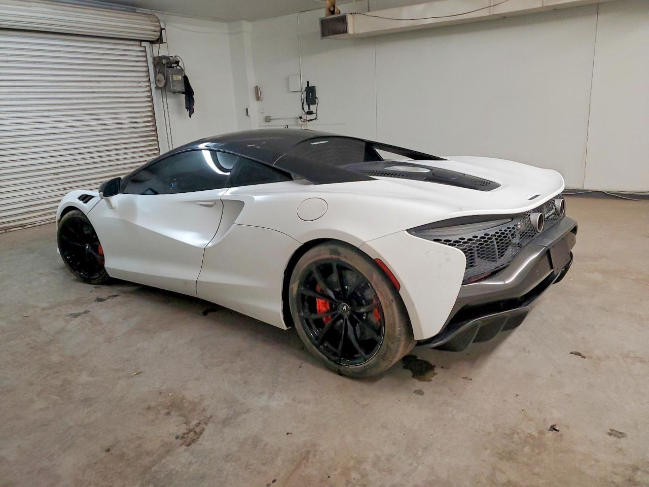 2023 Mclaren Automotive Artura - Фото 2