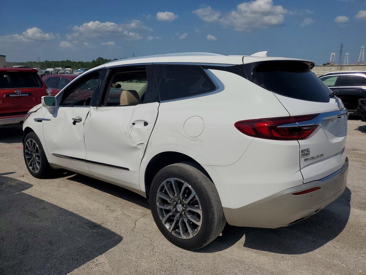 2020 Buick Enclave Premium - Фото 2