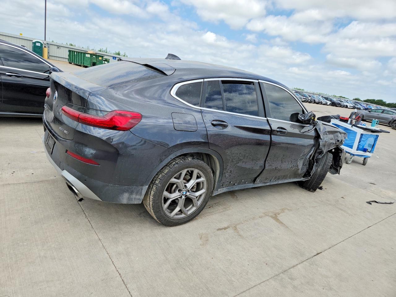 2024 BMW X4 xDrive30I - Image 3