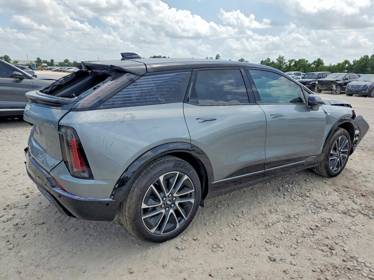 2025 Cadillac Optiq Sport - Image 3