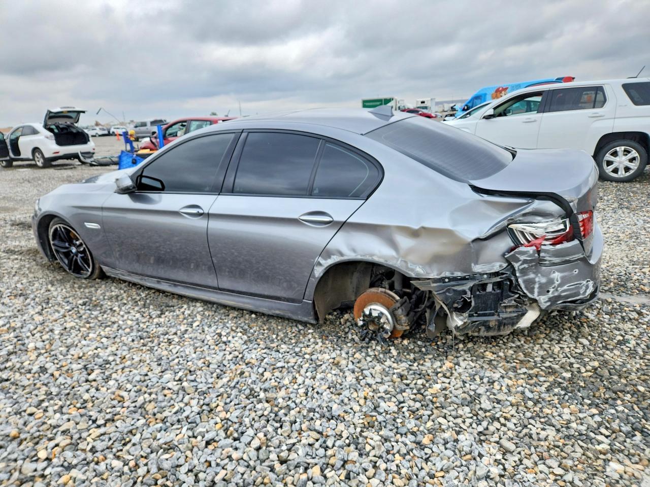 2014 BMW 550 Xi - Фото 2