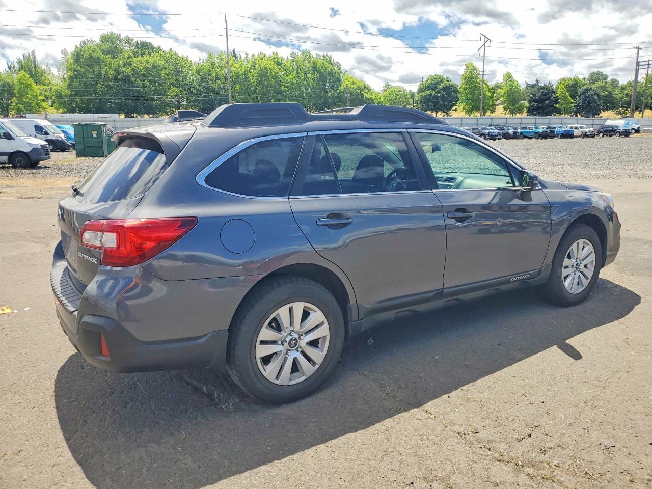 2018 Subaru Outback 2.5I Premium - Фото 3