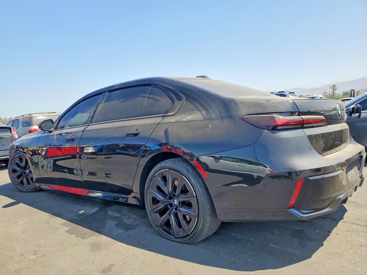 2026 BMW 740 I - Фото 2