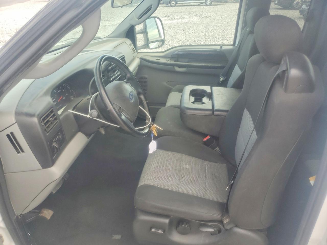 2003 Ford F250 Super Duty - Image 7