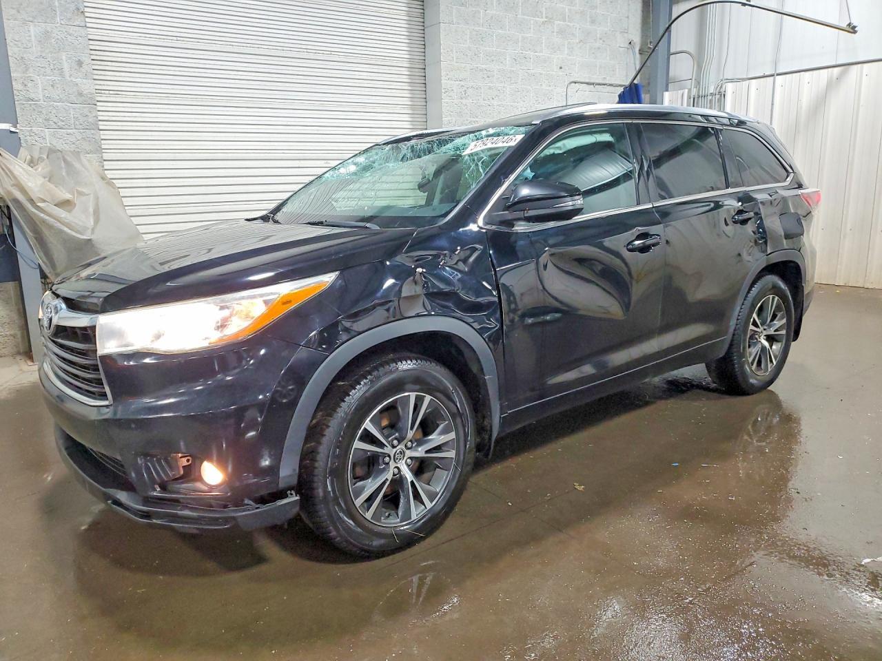 2016 Toyota Highlander Xle