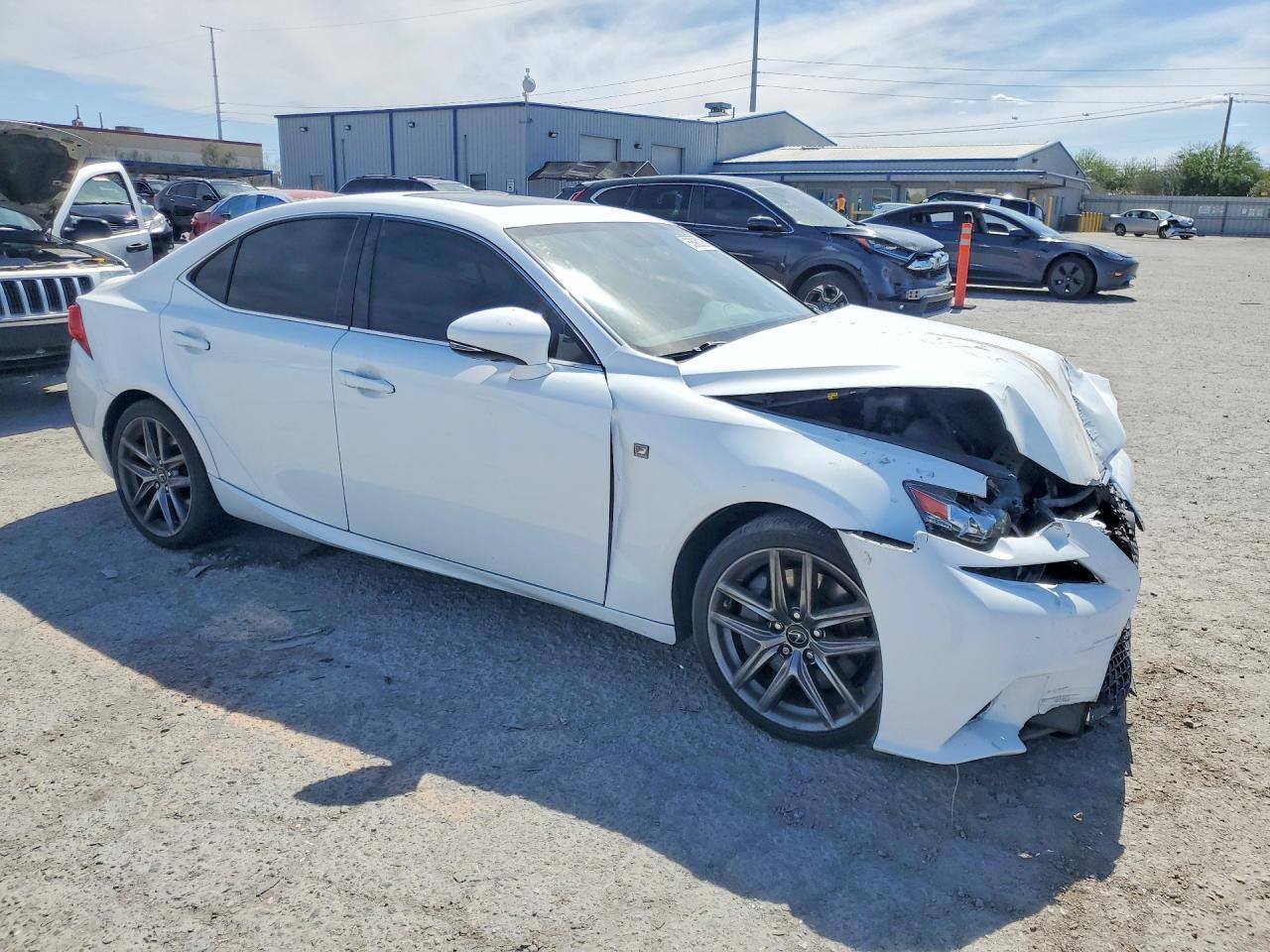 2016 Lexus Is 200T - Image 4