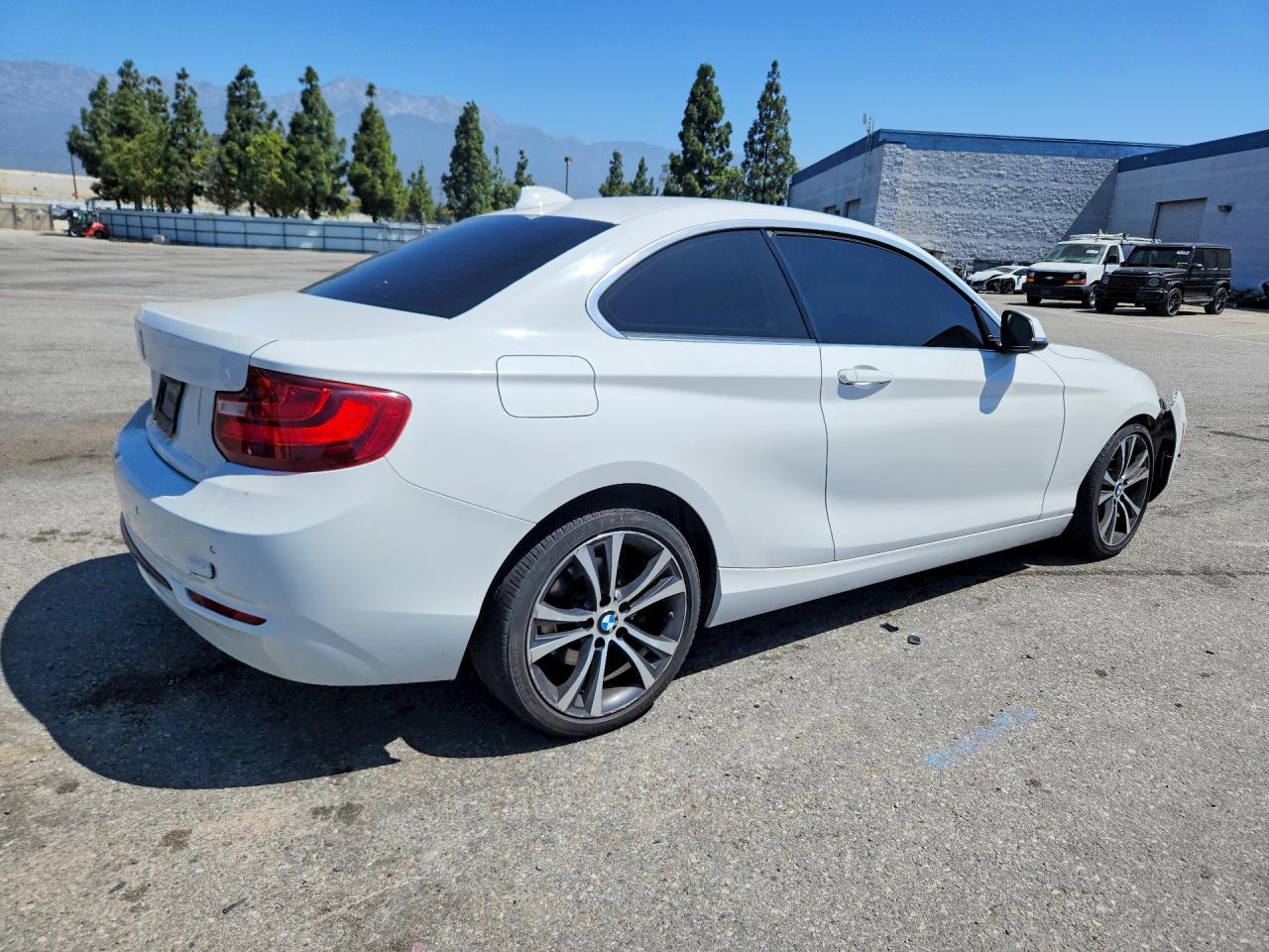 2016 BMW 228 I Sulev - Image 3
