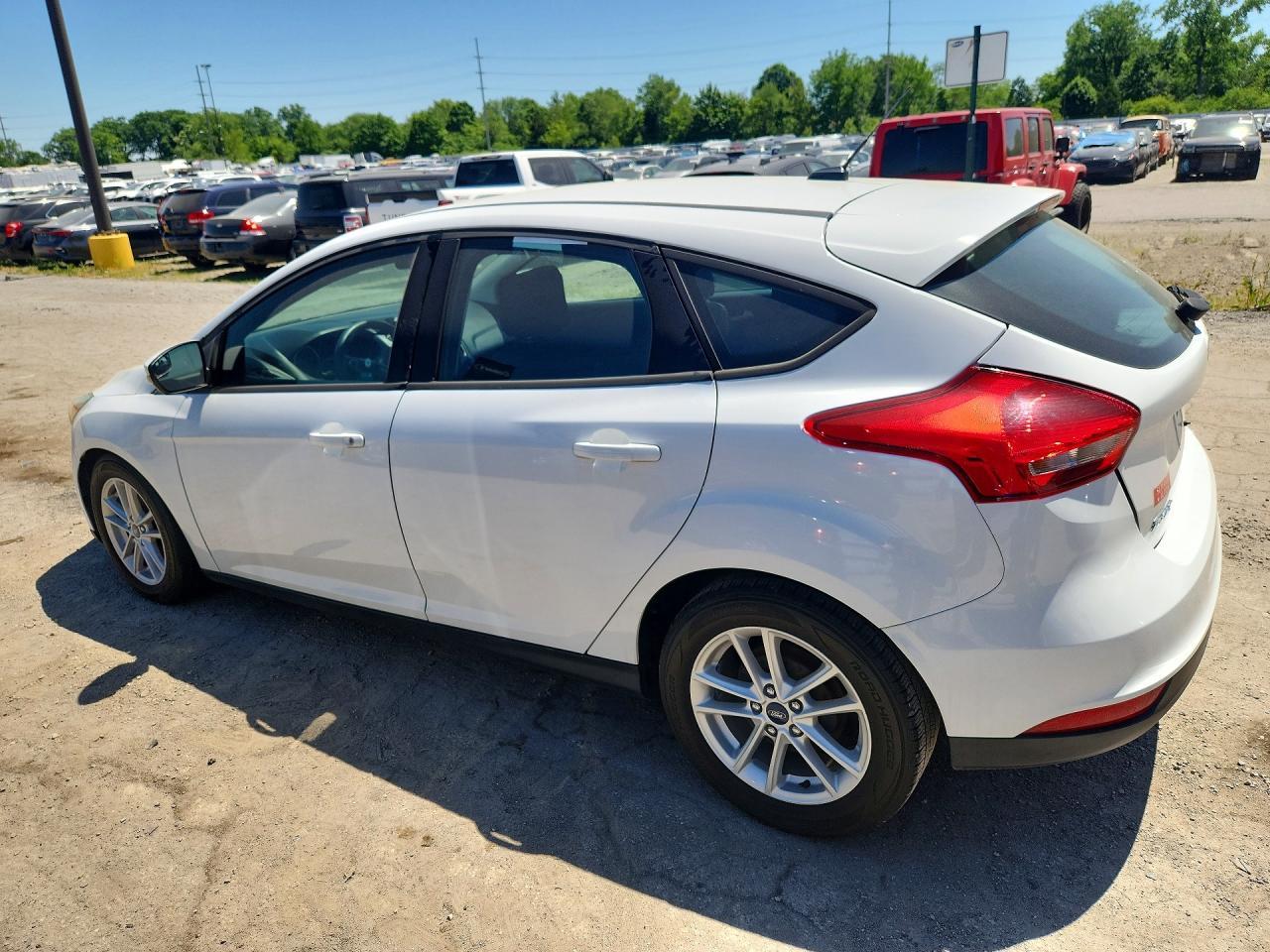 2017 Ford Focus Se - Image 2