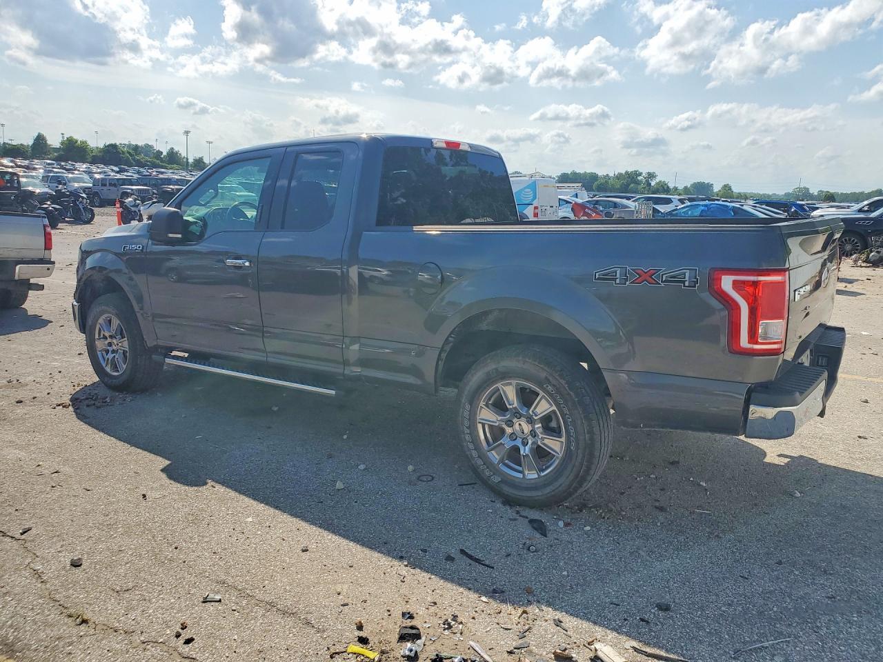 2017 Ford F150 Super Cab - Image 2