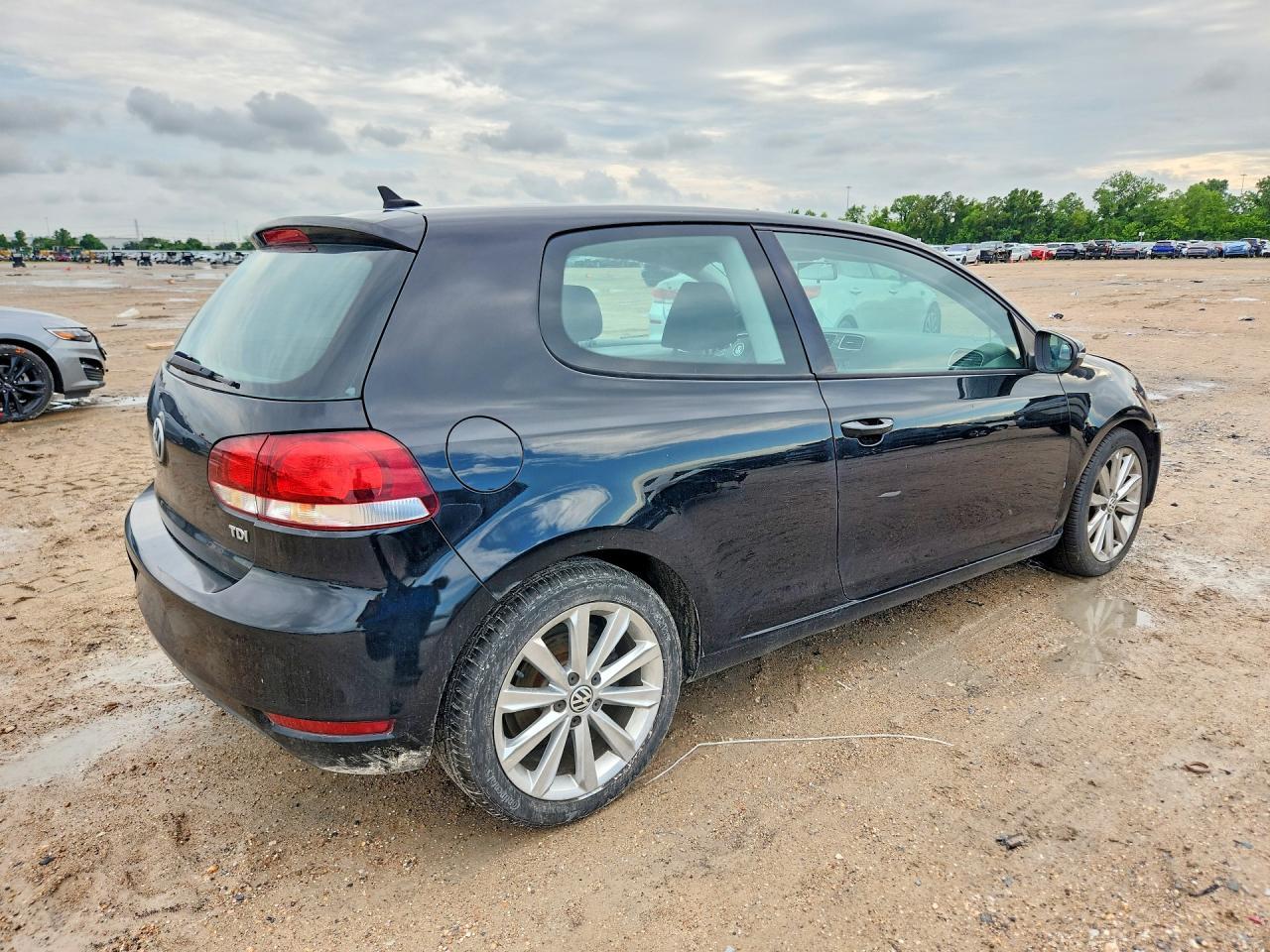 2012 Volkswagen Golf - Фото 3