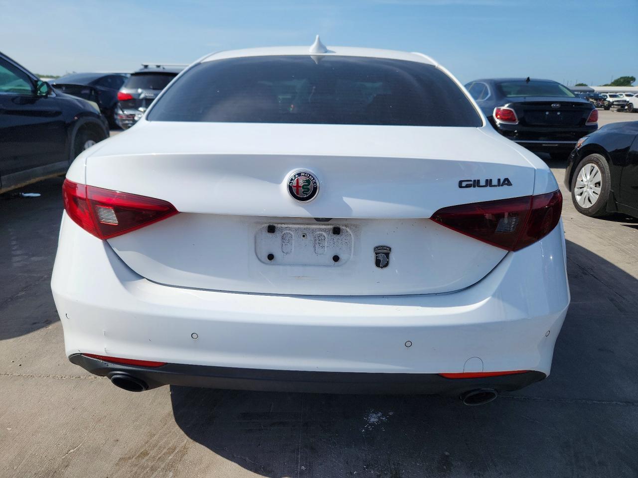 2019 Alfa Romeo Giulia - Фото 6