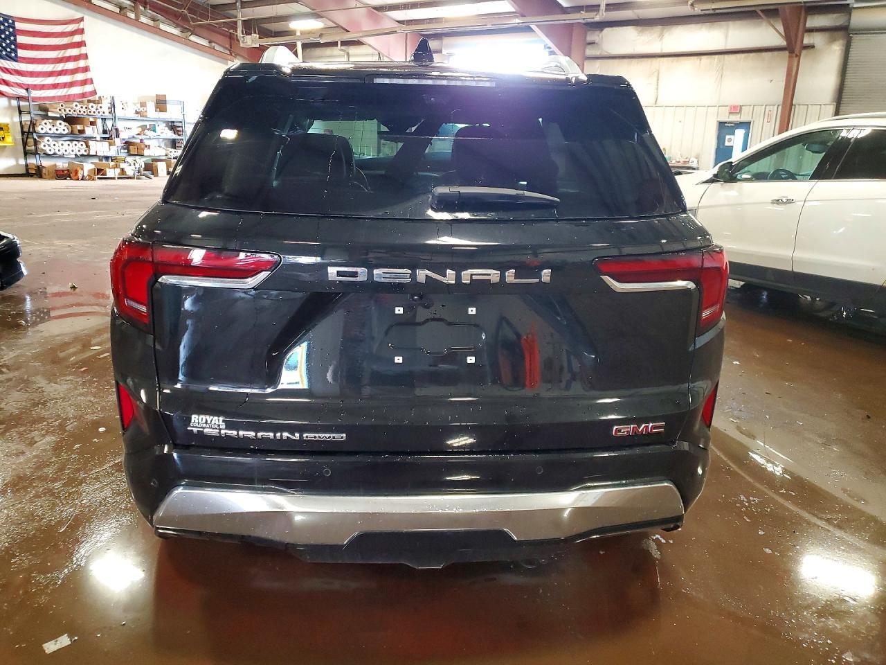 2026 GMC Terrain Denali - Image 6