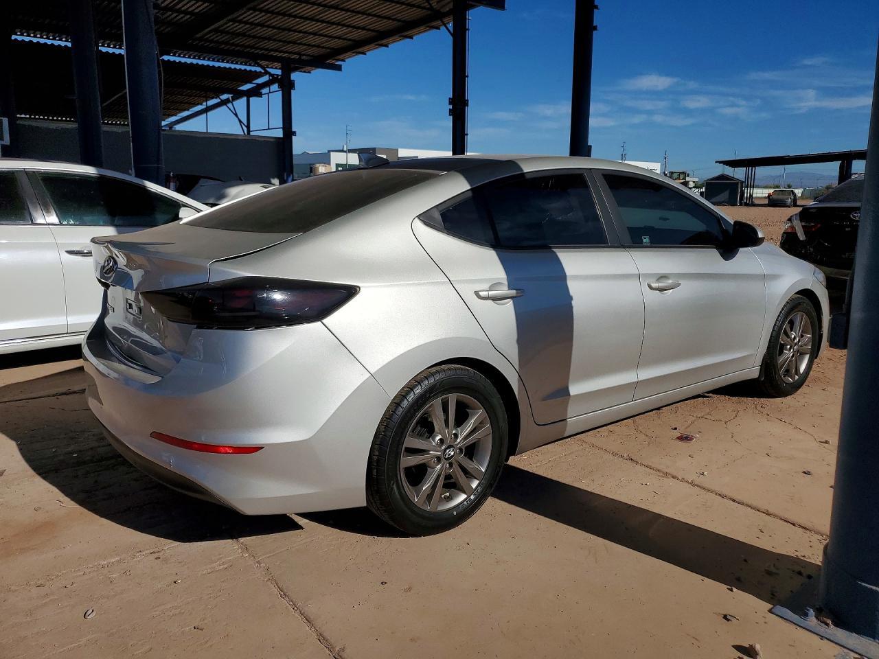 2017 Hyundai Elantra Se - Фото 3