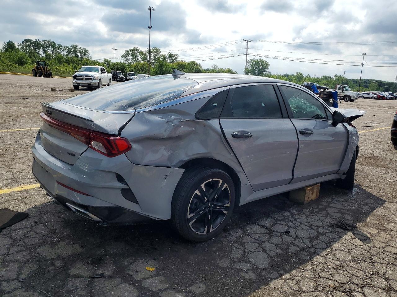 2022 Kia K5 Gt Line - Фото 3