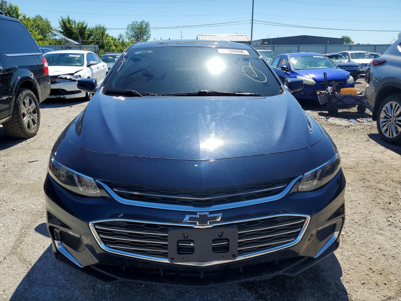 2017 Chevrolet Malibu Lt - Image 5