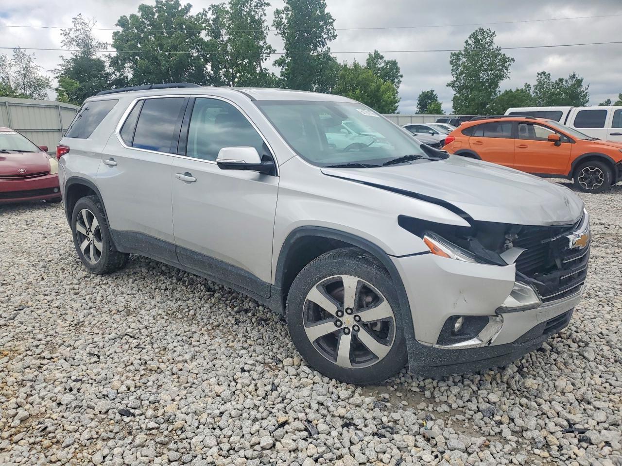 2019 Chevrolet Traverse Lt - Image 4