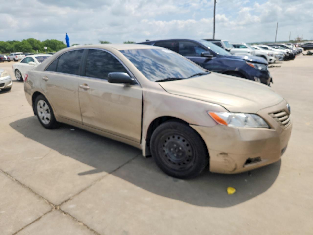 2009 Toyota Camry - Image 4