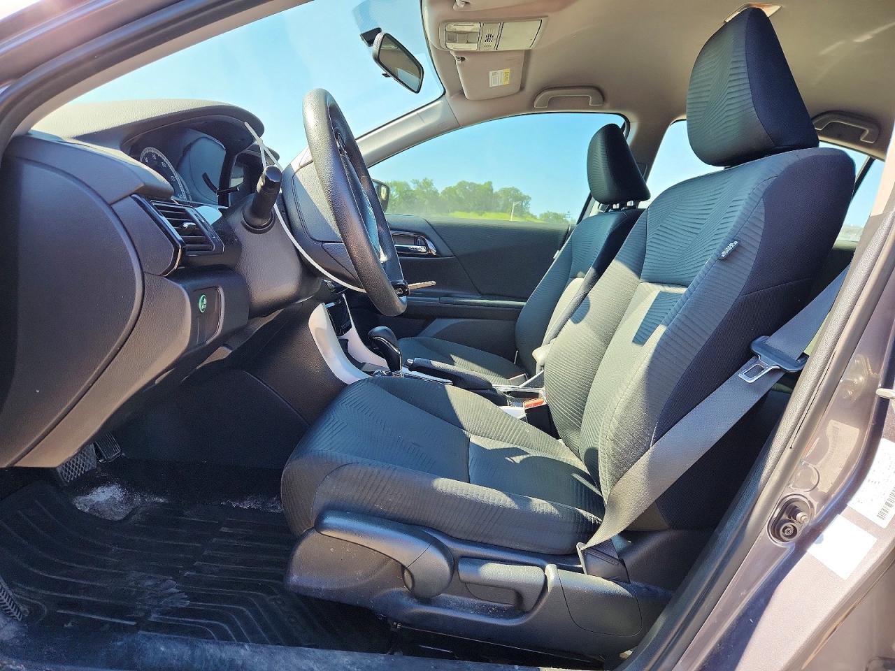 2017 Honda Accord Lx - Image 7