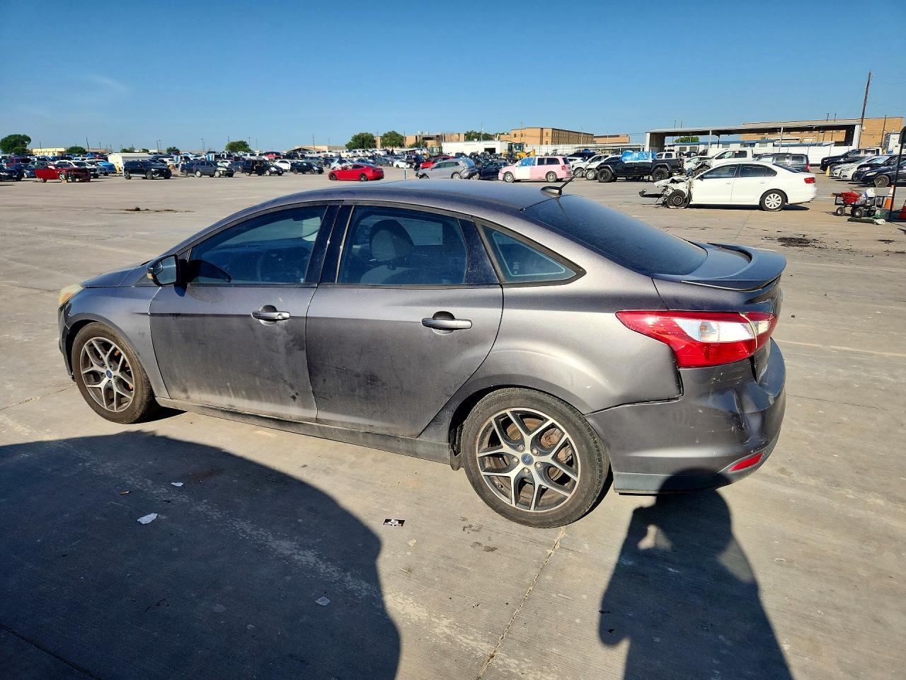 2014 Ford Focus Se - Image 2