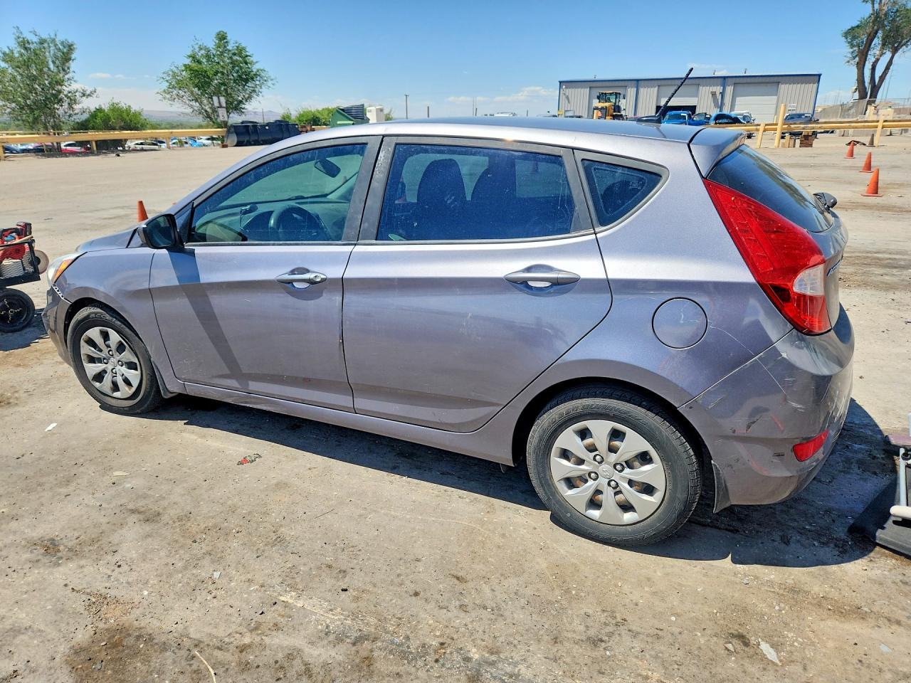 2017 Hyundai Accent Se - Image 2