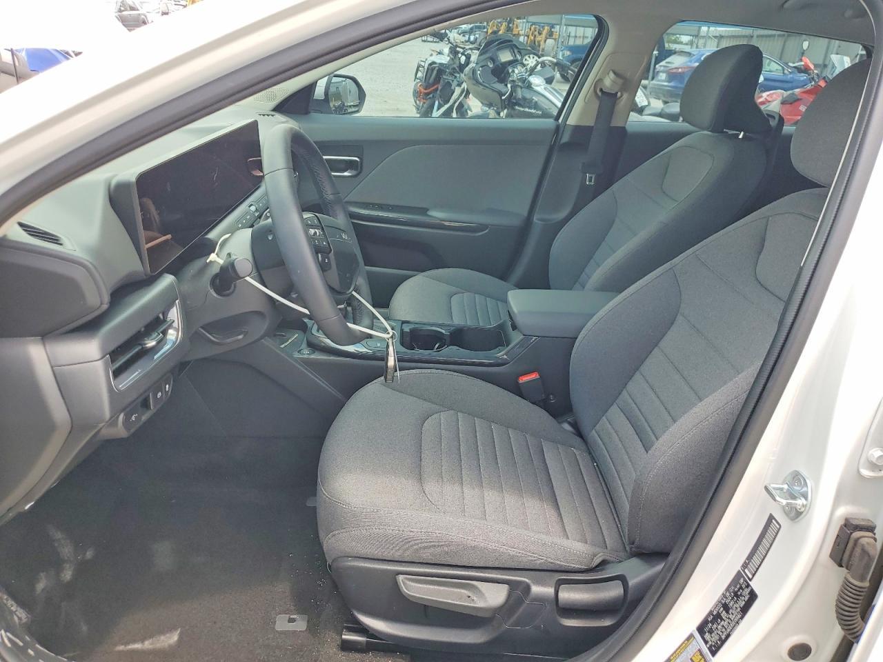 2025 Kia K4 Ex - Фото 7