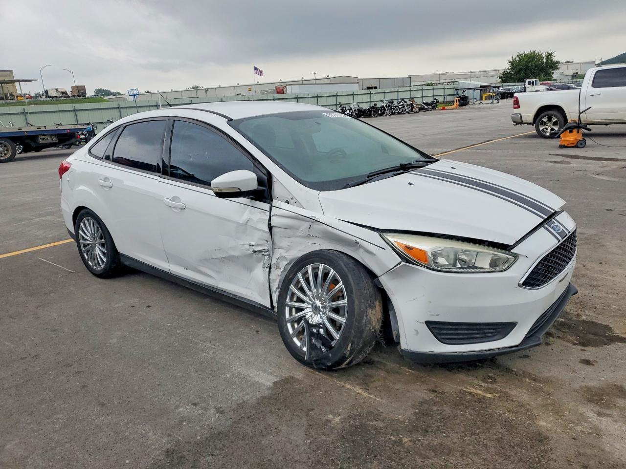 2015 Ford Focus Se - Фото 4