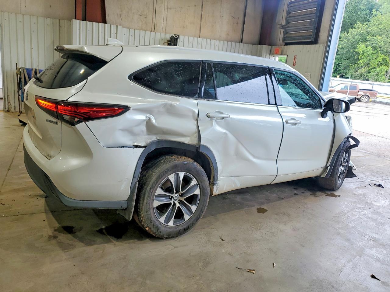 2022 Toyota Highlander Hybrid Xle - Фото 3