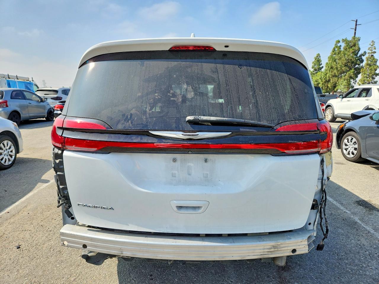 2022 Chrysler Pacifica Touring L - Image 6