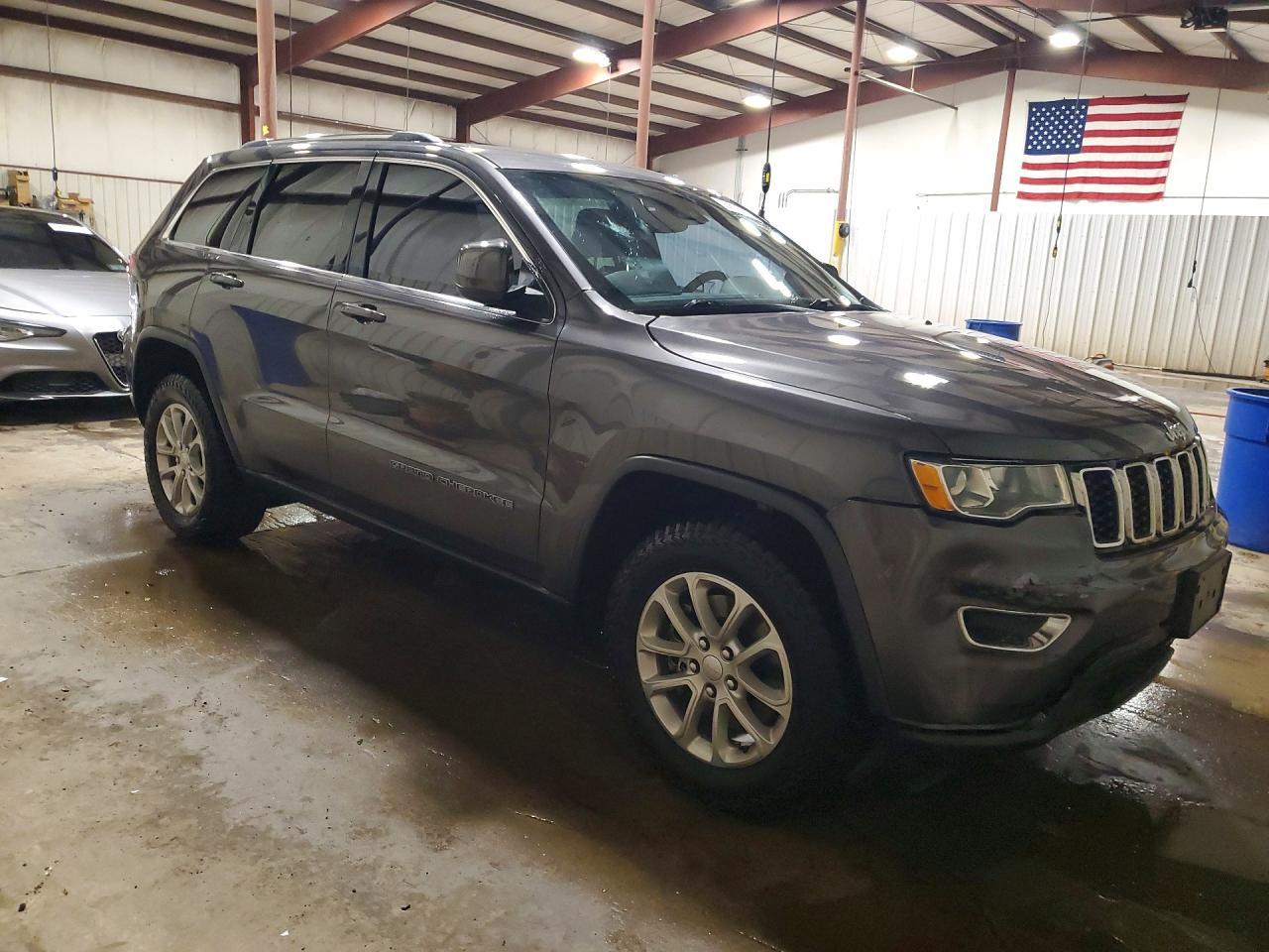 2021 Jeep Grand Cherokee Laredo - Image 4