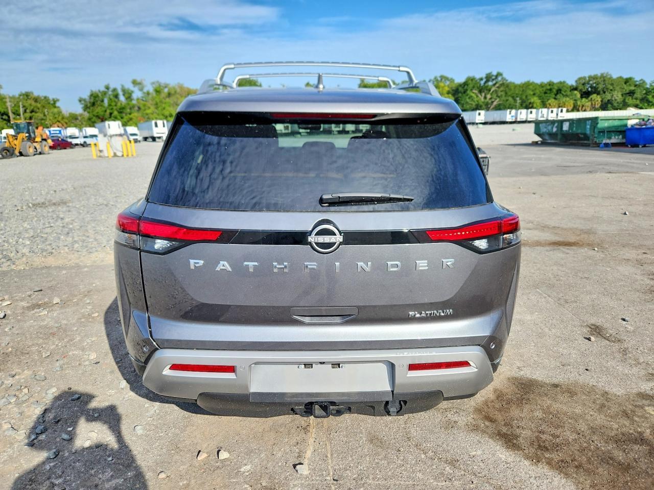 2025 Nissan Pathfinder Platinum - Фото 6