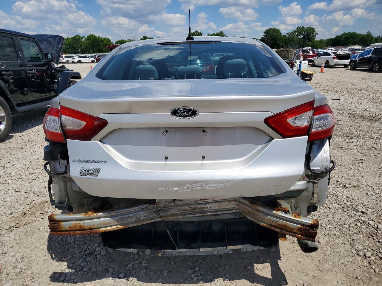 2014 Ford Fusion S - Фото 6