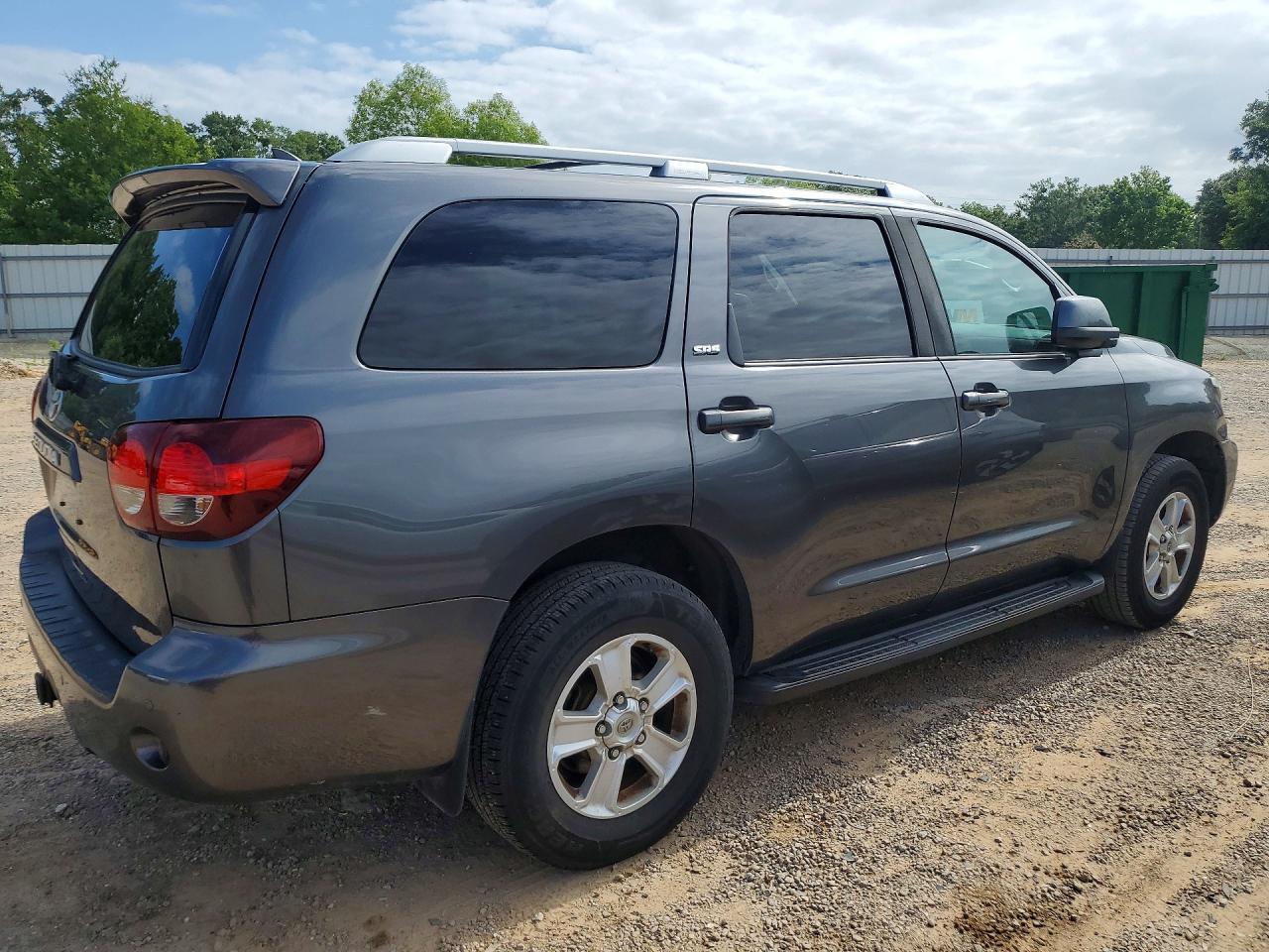2019 Toyota Sequoia Sr5 - Фото 3