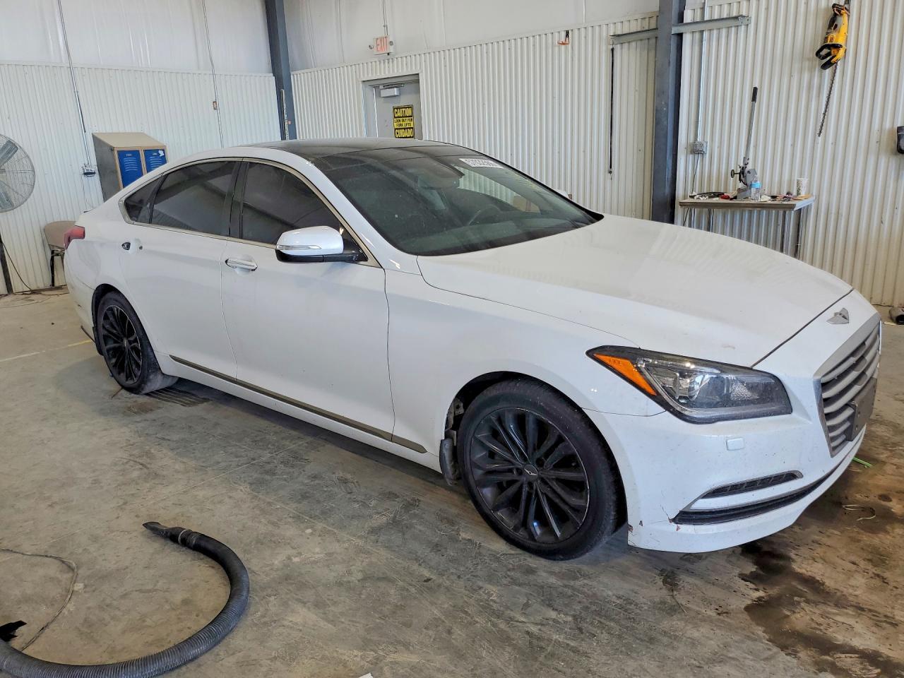 2015 Hyundai Genesis 3.8L - Фото 4