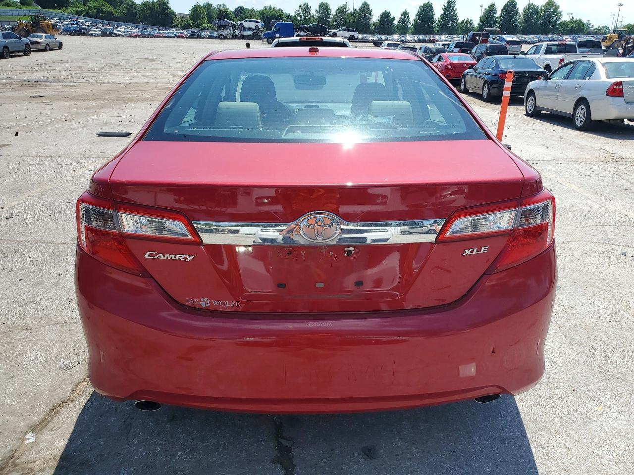 2014 Toyota Camry Xle V6 - Image 6