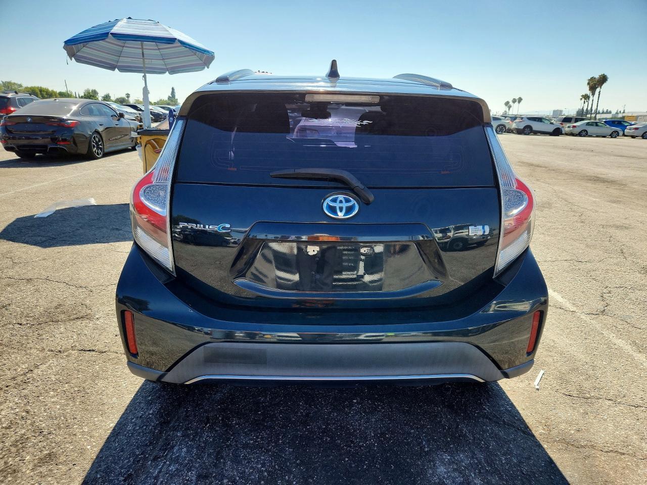 2018 Toyota Prius C Two - Фото 6