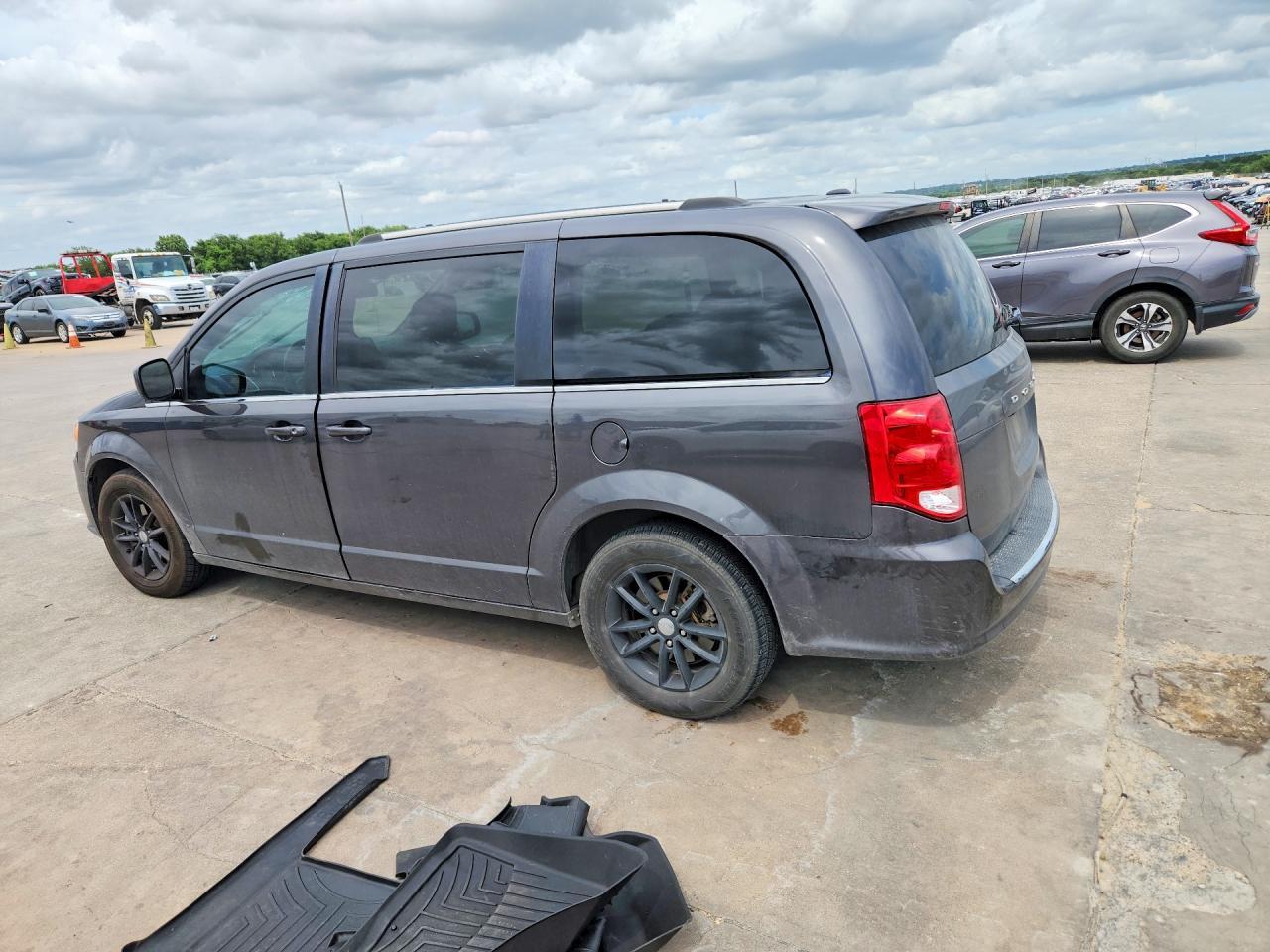2020 Dodge Grand Caravan Sxt - Image 2