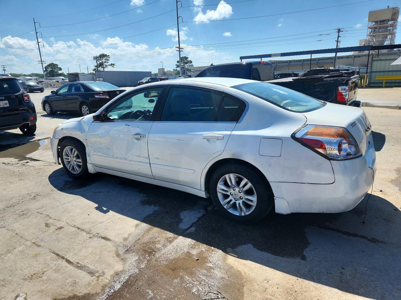 2011 Nissan Altima 2.5 - Фото 2
