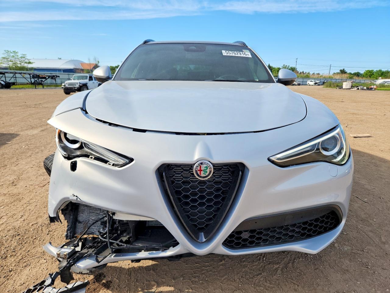 2022 Alfa Romeo Stelvio Ti - Image 5