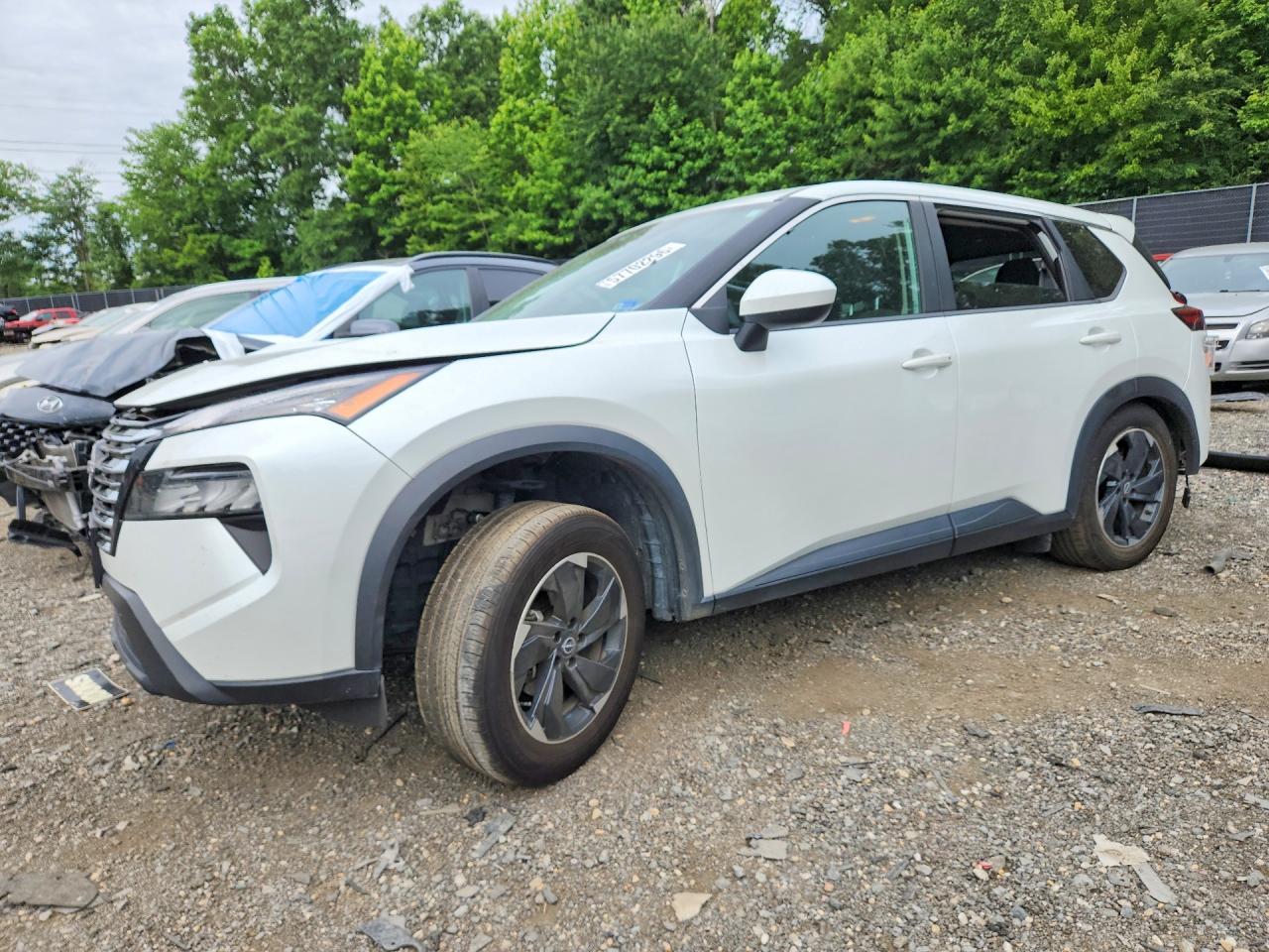 2024 Nissan Rogue Sv