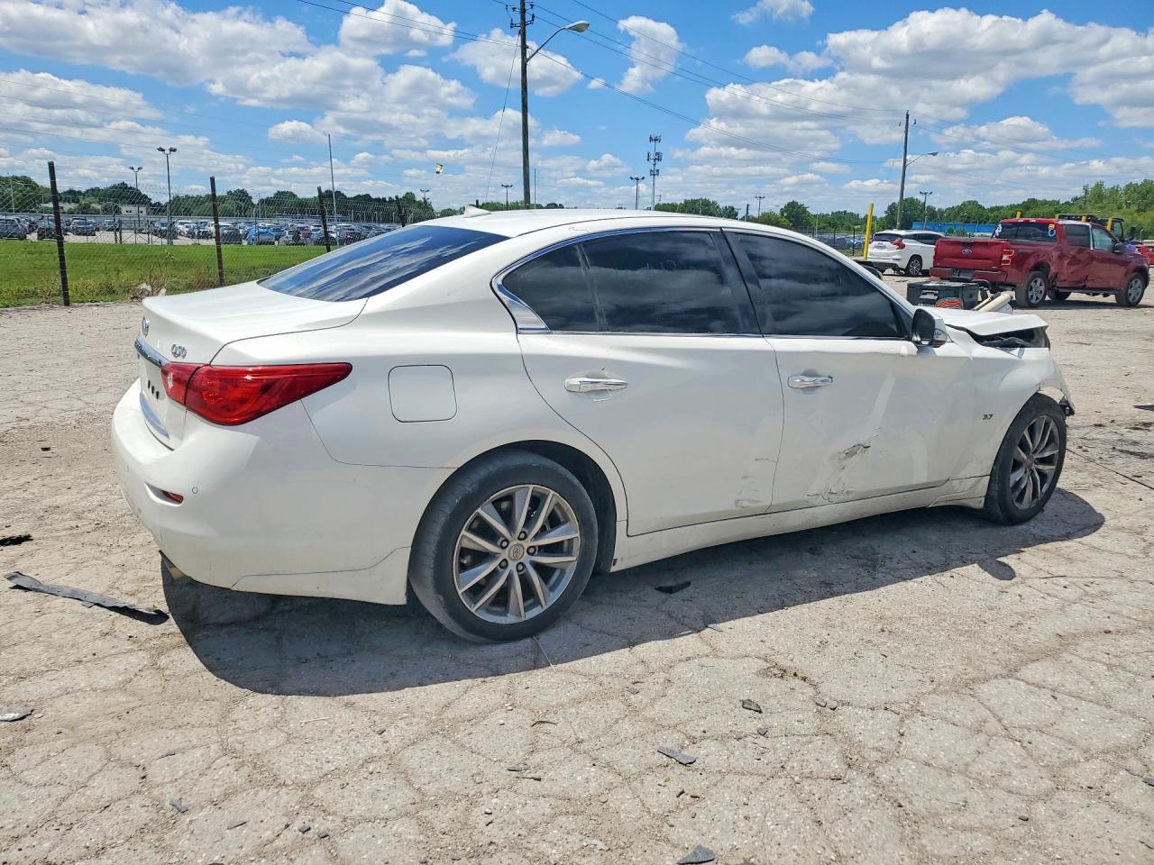 2015 Infiniti Q50 Premium - Фото 3
