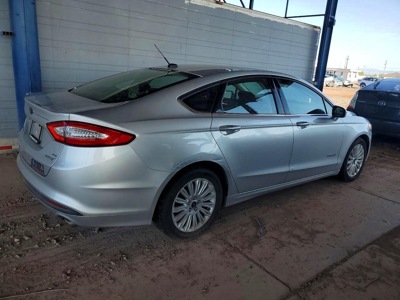 2014 Ford Fusion Se Hybrid - Фото 3