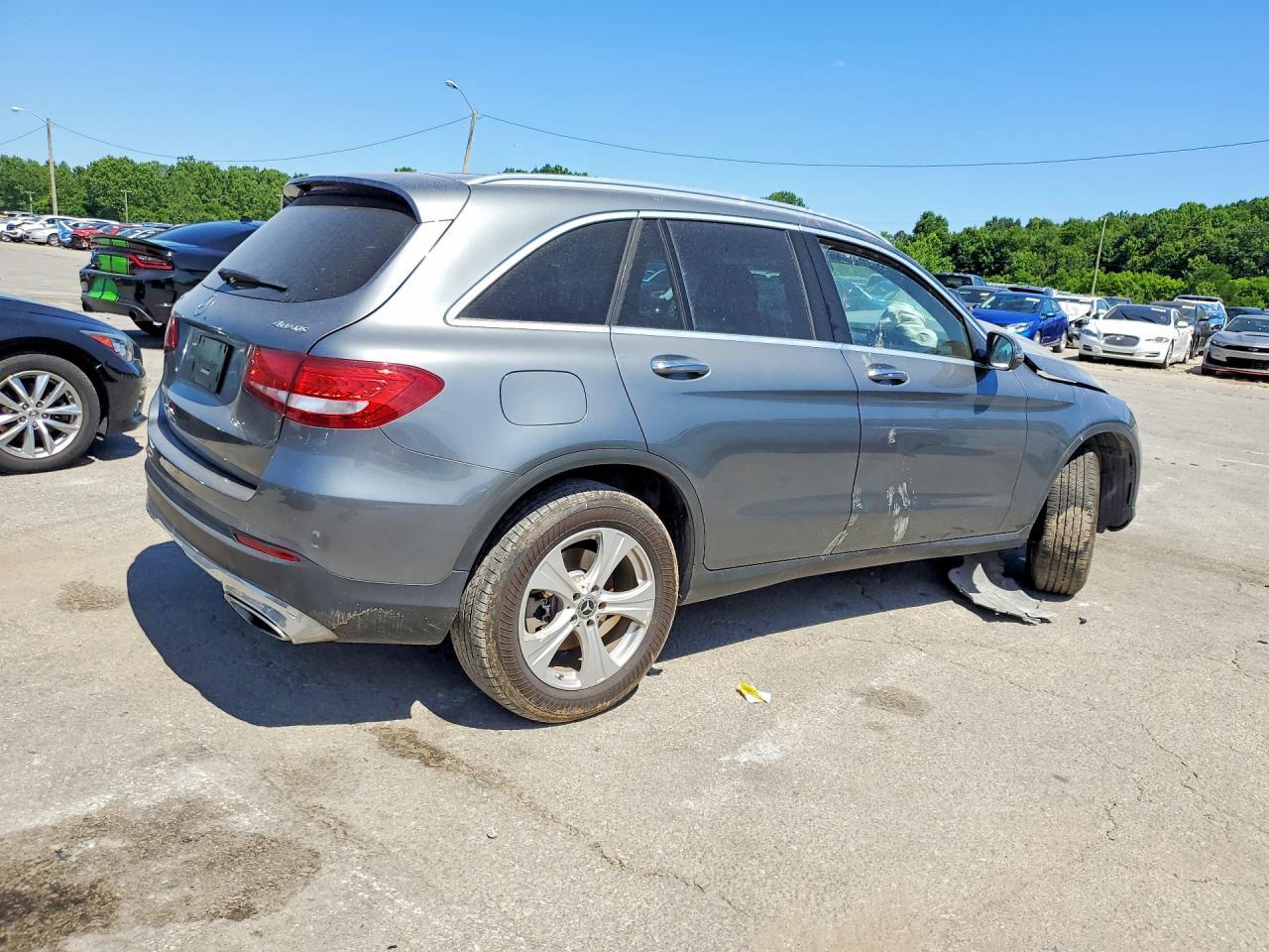 2018 Mercedes-Benz Glc 300 4Matic - Фото 3