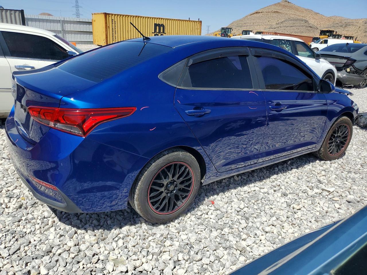 2019 Hyundai Accent Se - Фото 3