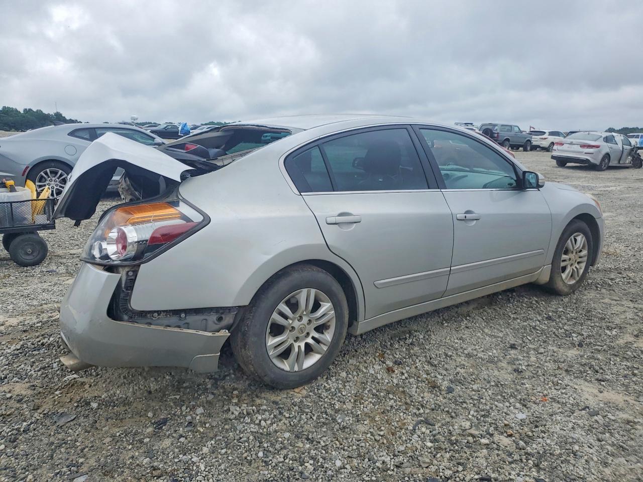 2011 Nissan Altima 2.5 - Фото 3