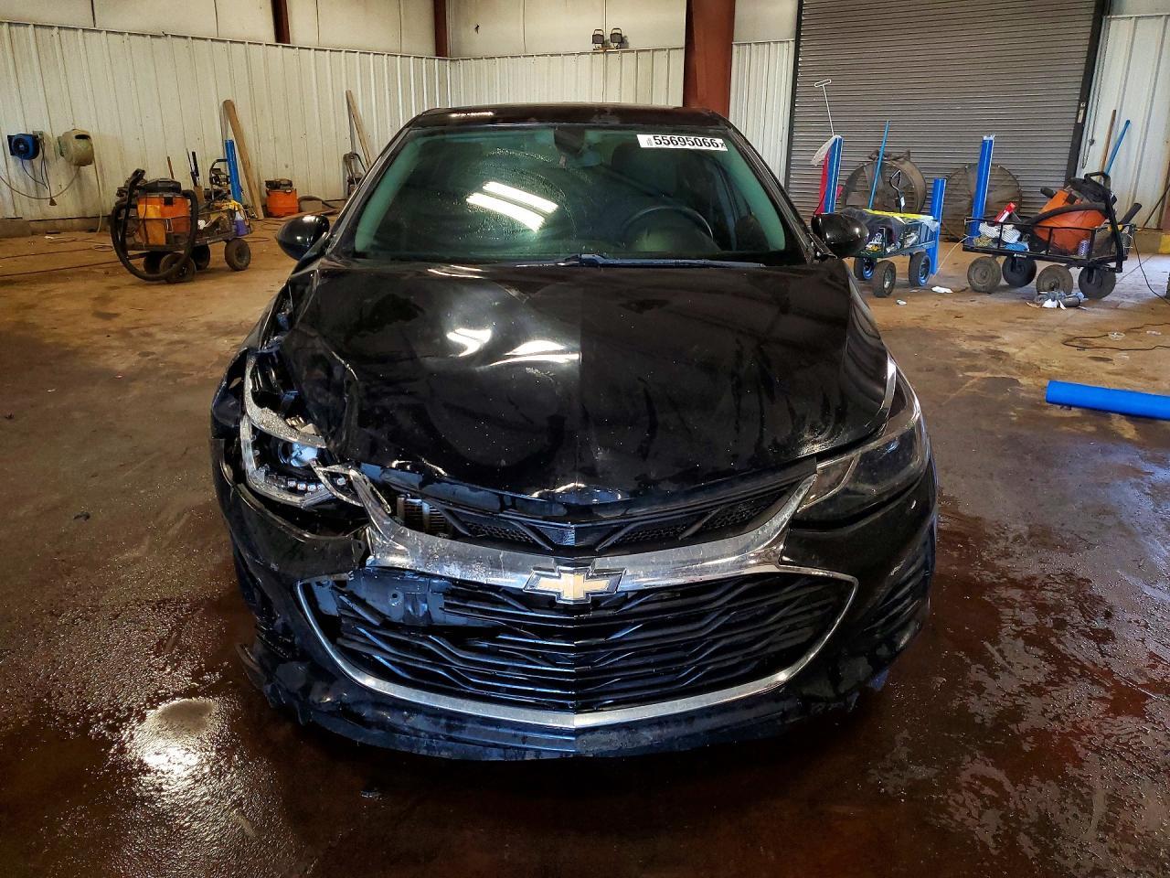 2019 Chevrolet Cruze - Image 5
